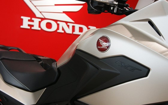 Gebrauchtmotorrad Honda NT1100 - Bild 7