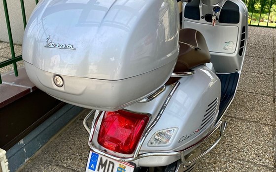 Gebrauchtmotorrad Vespa GTS 300 i.e. 70. Anniversary - Bild 14 Gebrauchtmotorrad Vespa GTS 300 i.e. 70. Anniversary - Bild 14