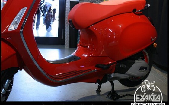 Neufahrzeug Vespa Primavera 125 RED - Bild 24