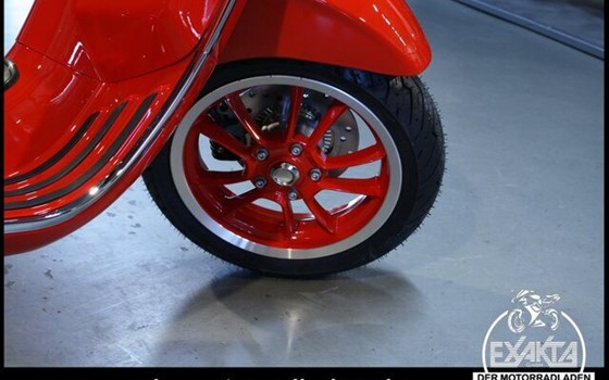 Neufahrzeug Vespa Primavera 125 RED - Bild 6