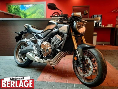 Honda   CB650R 37