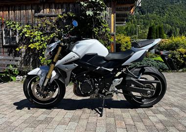 Gebrauchte Suzuki GSR 750 Gebrauchte Suzuki GSR 750