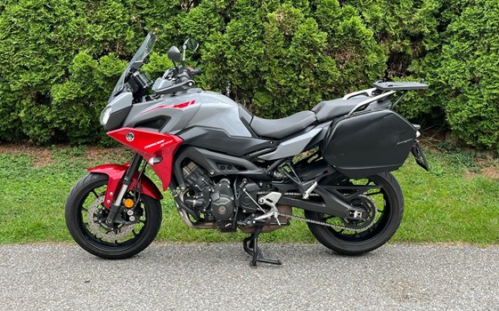 Gebrauchtmotorrad Yamaha Tracer 900 - Bild 3 Gebrauchtmotorrad Yamaha Tracer 900 - Bild 3