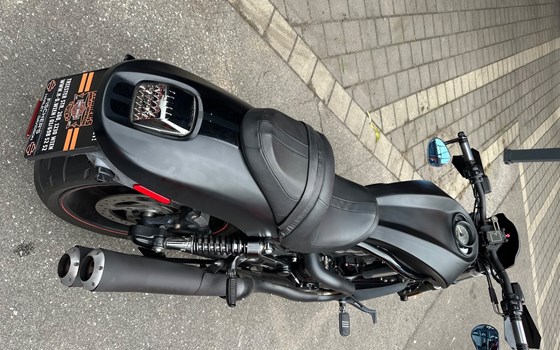 Gebrauchtmotorrad Harley-Davidson Night Rod Special VRSCDX - Bild 2 Gebrauchtmotorrad Harley-Davidson Night Rod Special VRSCDX - Bild 2