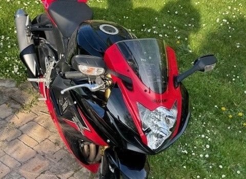 Gebrauchtmotorrad Suzuki GSX-R 750 - Bild 4