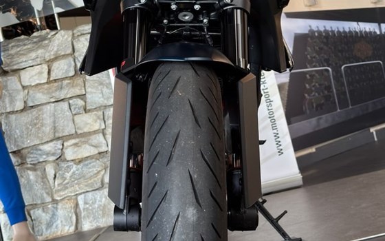 Gebrauchtmotorrad KTM 1290 Super Duke R - Bild 3