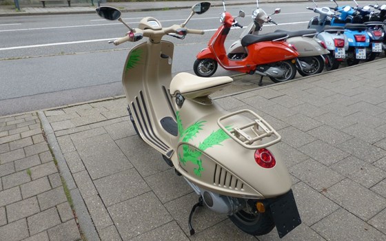 Gebrauchtmotorrad Vespa 946 Dragon - Bild 7