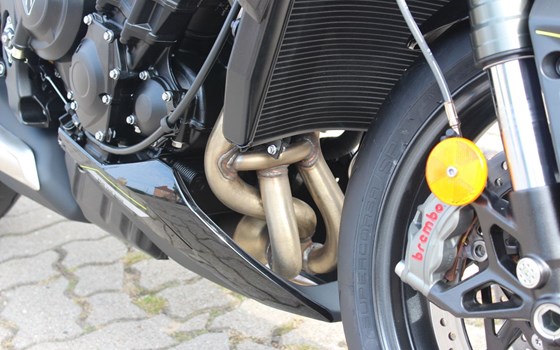Gebrauchtmotorrad Triumph Street Triple 765 RS - Bild 10
