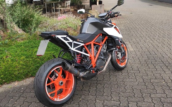 Gebrauchtmotorrad KTM 1290 Super Duke R - Bild 2