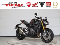 Gebrauchtmotorrad Triumph Speed Triple 1200 RS