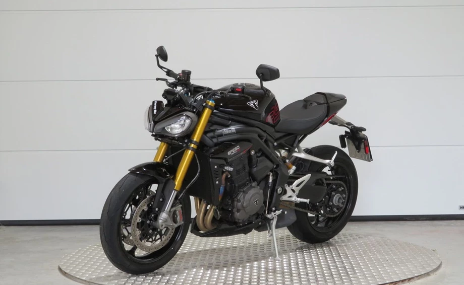 Angebot Triumph Speed Triple 1200 RS Bild 3: Angebot Triumph Speed Triple 1200 RS