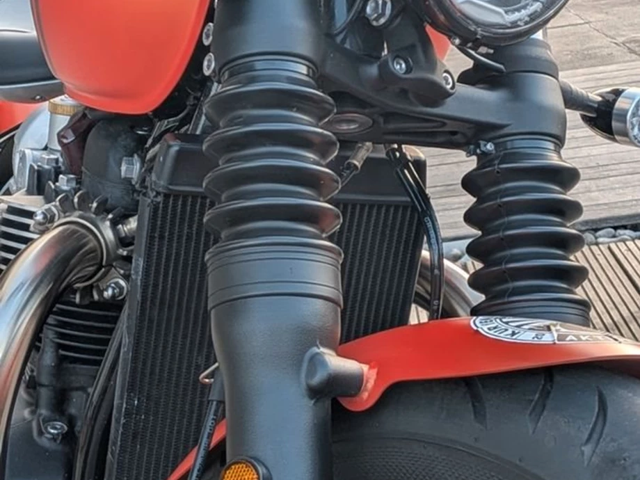 Angebot Triumph Bonneville Bobber Bild 8: Angebot Triumph Bonneville Bobber