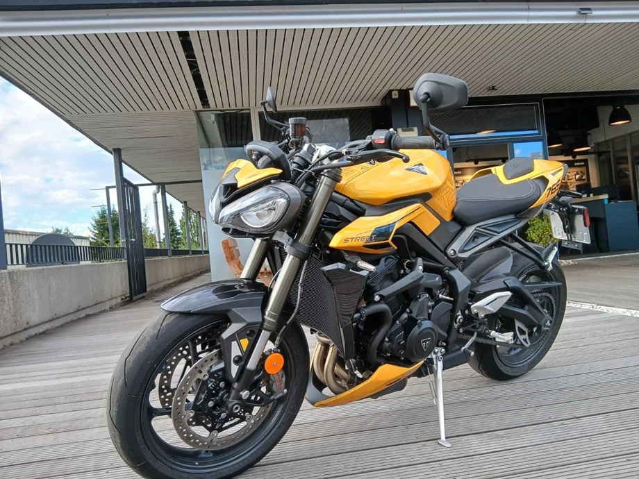 Angebot Triumph Street Triple 765 RS Bild 9: Angebot Triumph Street Triple 765 RS