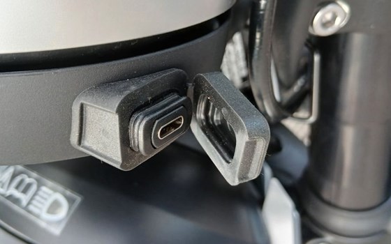 Gebrauchtmotorrad Triumph Speed Twin 900 - Bild 11