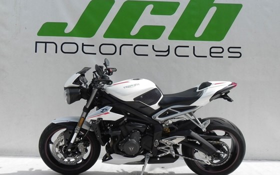 Gebrauchtmotorrad Triumph Street Triple RS - Bild 1