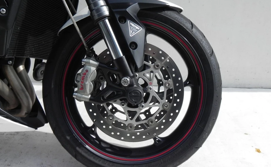 Angebot Triumph Street Triple RS Bild 18: Angebot Triumph Street Triple RS