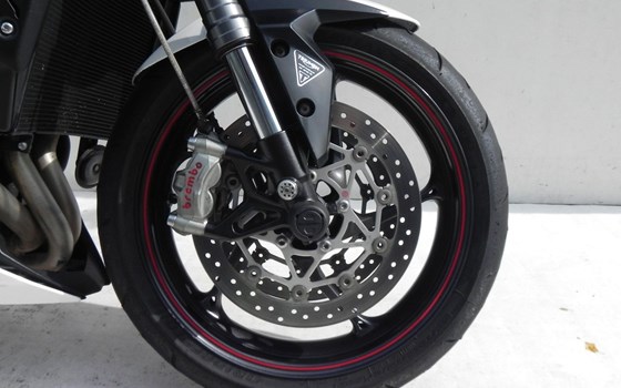 Gebrauchtmotorrad Triumph Street Triple RS - Bild 18