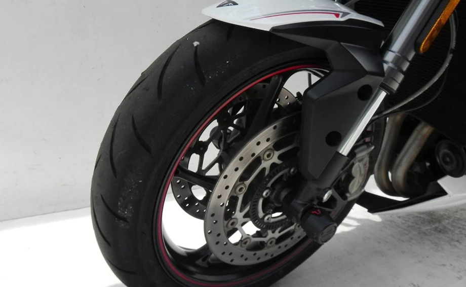 Angebot Triumph Street Triple RS Bild 6: Angebot Triumph Street Triple RS