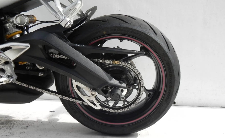 Angebot Triumph Street Triple RS Bild 7: Angebot Triumph Street Triple RS