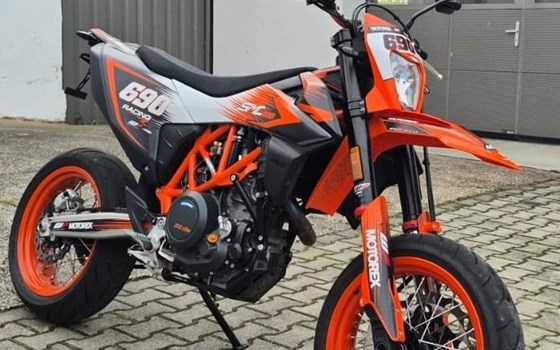 Gebrauchtmotorrad KTM 690 SMC R - Bild 1
