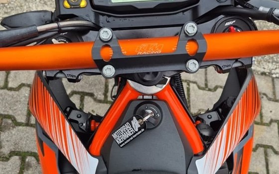 Gebrauchtmotorrad KTM 690 SMC R - Bild 8