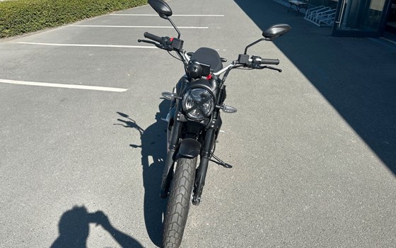 Gebrauchtmotorrad Ducati Scrambler Icon Dark - Bild 2