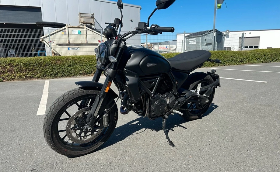 Angebot Ducati Scrambler Icon Dark Bild 3: Angebot Ducati Scrambler Icon Dark