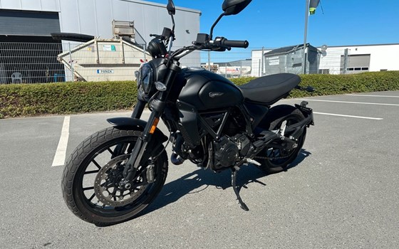 Gebrauchtmotorrad Ducati Scrambler Icon Dark - Bild 3