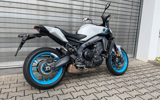 Gebrauchtmotorrad Yamaha MT-09 - Bild 3