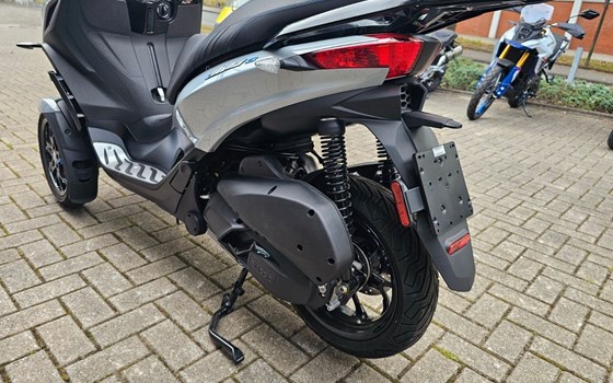 Neufahrzeug Piaggio MP3 310 Sport - Bild 12