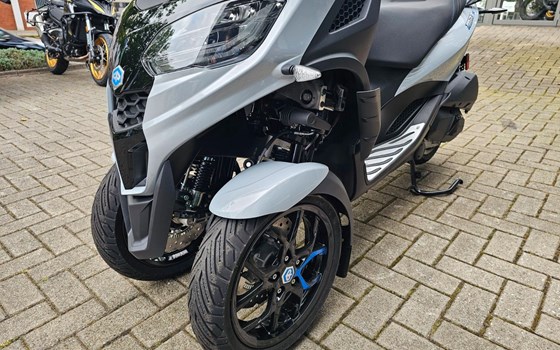 Neufahrzeug Piaggio MP3 310 Sport - Bild 6