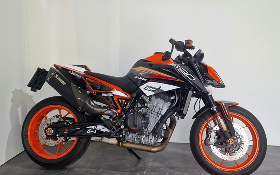 Gebrauchtmotorrad KTM 890 Duke GP - Bild 3 Gebrauchtmotorrad KTM 890 Duke GP - Bild 3