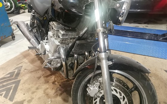 Gebrauchtmotorrad Honda CB 750 Sevenfifty - Bild 1