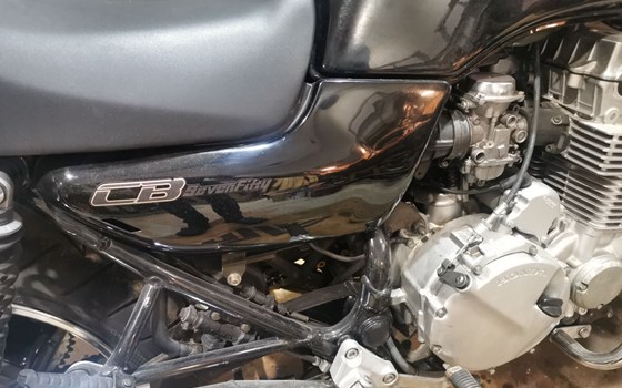 Gebrauchtmotorrad Honda CB 750 Sevenfifty - Bild 5