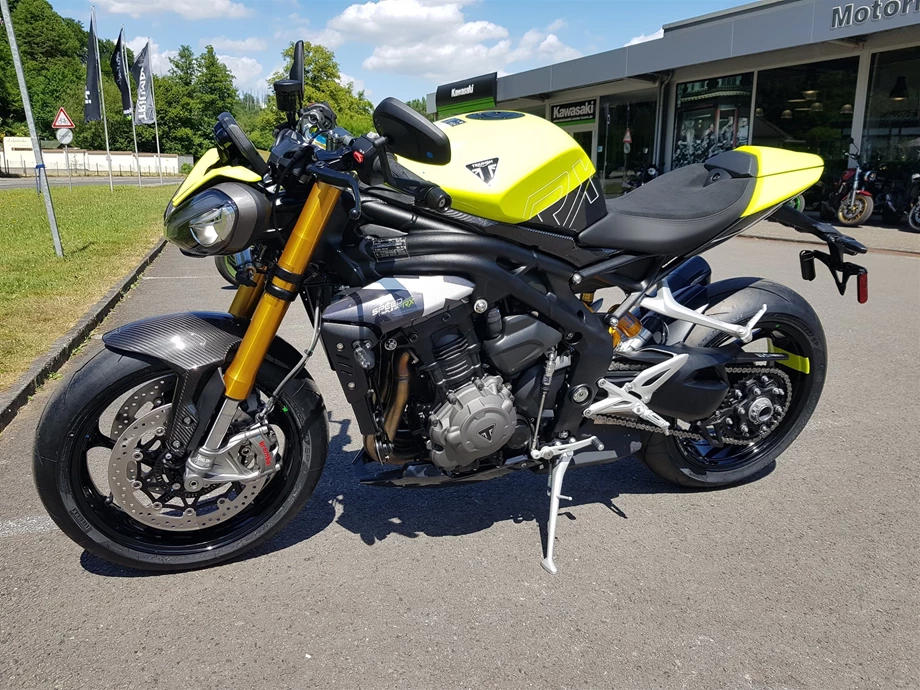 Angebot Triumph Speed Triple 1200 RX Bild 4: Angebot Triumph Speed Triple 1200 RX