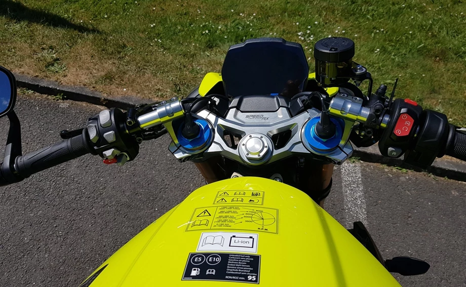 Angebot Triumph Speed Triple 1200 RX Bild 9: Angebot Triumph Speed Triple 1200 RX