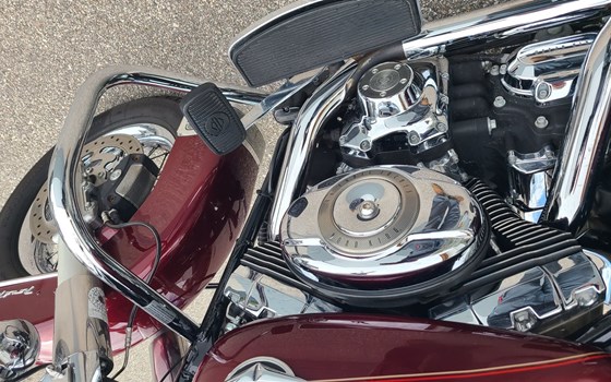 Gebrauchtmotorrad Harley-Davidson Road King Classic FLHRC - Bild 14 Gebrauchtmotorrad Harley-Davidson Road King Classic FLHRC - Bild 14