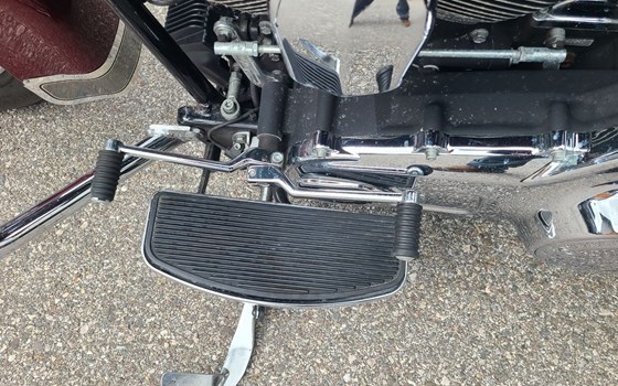 Gebrauchtmotorrad Harley-Davidson Road King Classic FLHRC - Bild 8 Gebrauchtmotorrad Harley-Davidson Road King Classic FLHRC - Bild 8