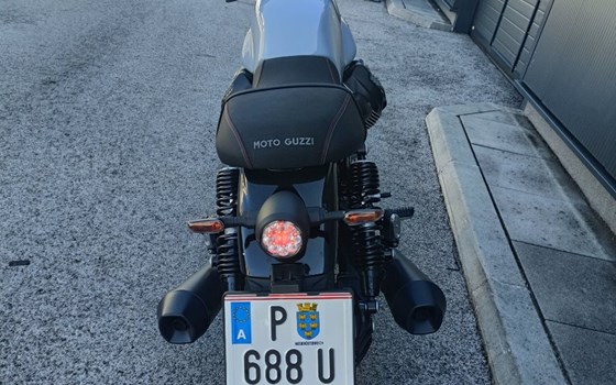 Gebrauchtmotorrad Moto Guzzi V7 Sport - Bild 8 Gebrauchtmotorrad Moto Guzzi V7 Sport - Bild 8
