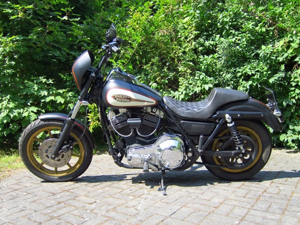 Gebrauchtmotorrad Harley-Davidson FXRS Low Glide