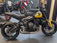 Gebrauchtmotorrad Triumph Trident 660 Demobike mit Preisvorteil