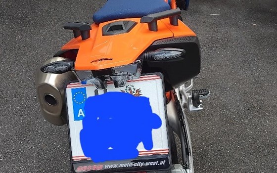 Gebrauchtmotorrad KTM 690 SMC R - Bild 4 Gebrauchtmotorrad KTM 690 SMC R - Bild 4