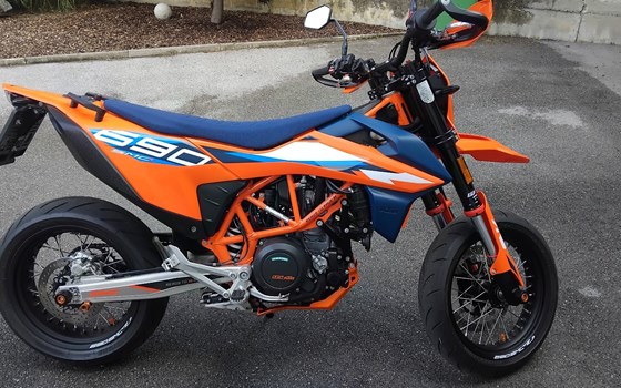 Gebrauchtmotorrad KTM 690 SMC R - Bild 5 Gebrauchtmotorrad KTM 690 SMC R - Bild 5