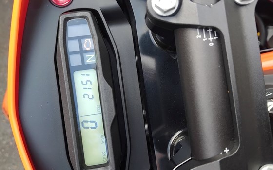 Gebrauchtmotorrad KTM 690 SMC R - Bild 6 Gebrauchtmotorrad KTM 690 SMC R - Bild 6