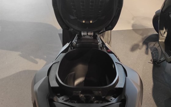 Gebrauchtmotorrad Yamaha NMAX 125 Tech MAX - Bild 11