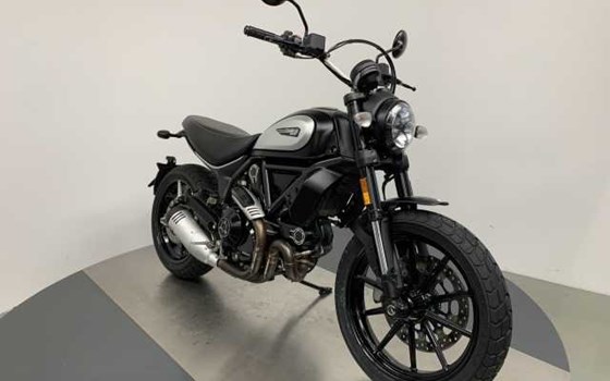 Gebrauchtmotorrad Ducati Scrambler Icon Dark - Bild 4