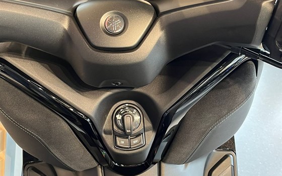 Neufahrzeug Yamaha XMAX 125 Tech MAX+ - Bild 8