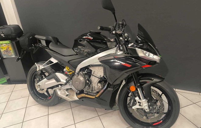 Aprilia Tuono 660 Factory