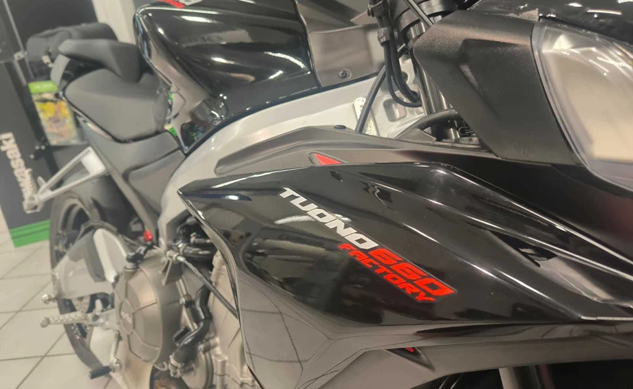 Angebot Aprilia Tuono 660 Factory Bild 8: Angebot Aprilia Tuono 660 Factory