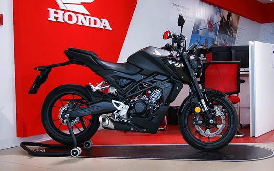 Neufahrzeug Honda CB125R - Bild 2 Neufahrzeug Honda CB125R - Bild 2